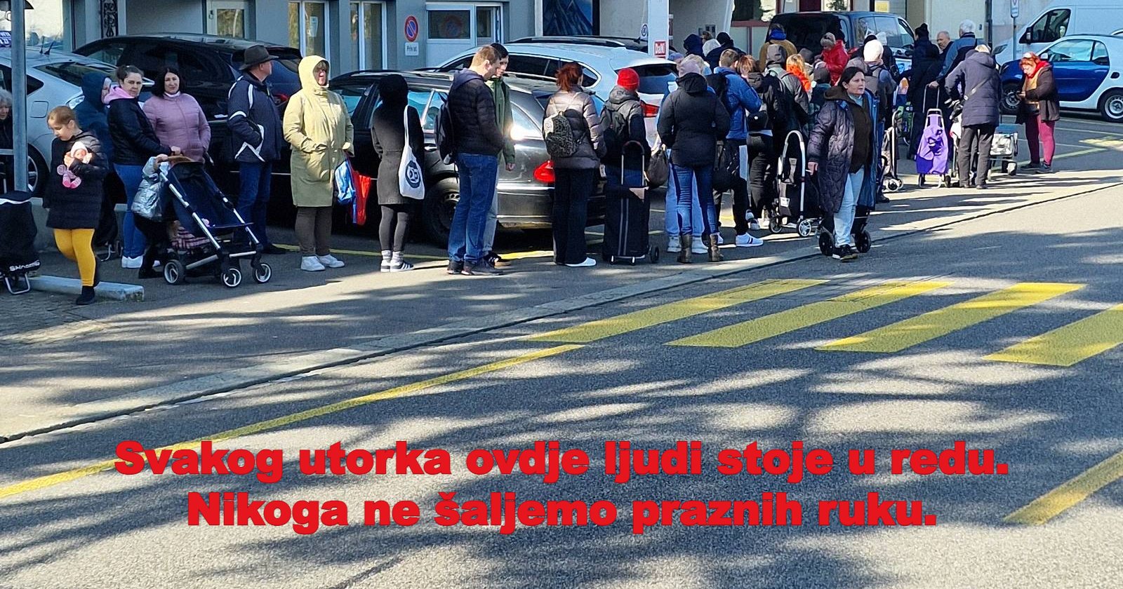Svakog utorka ovdje ljudi stoje u redu. Nikoga ne šaljemo praznih ruku.